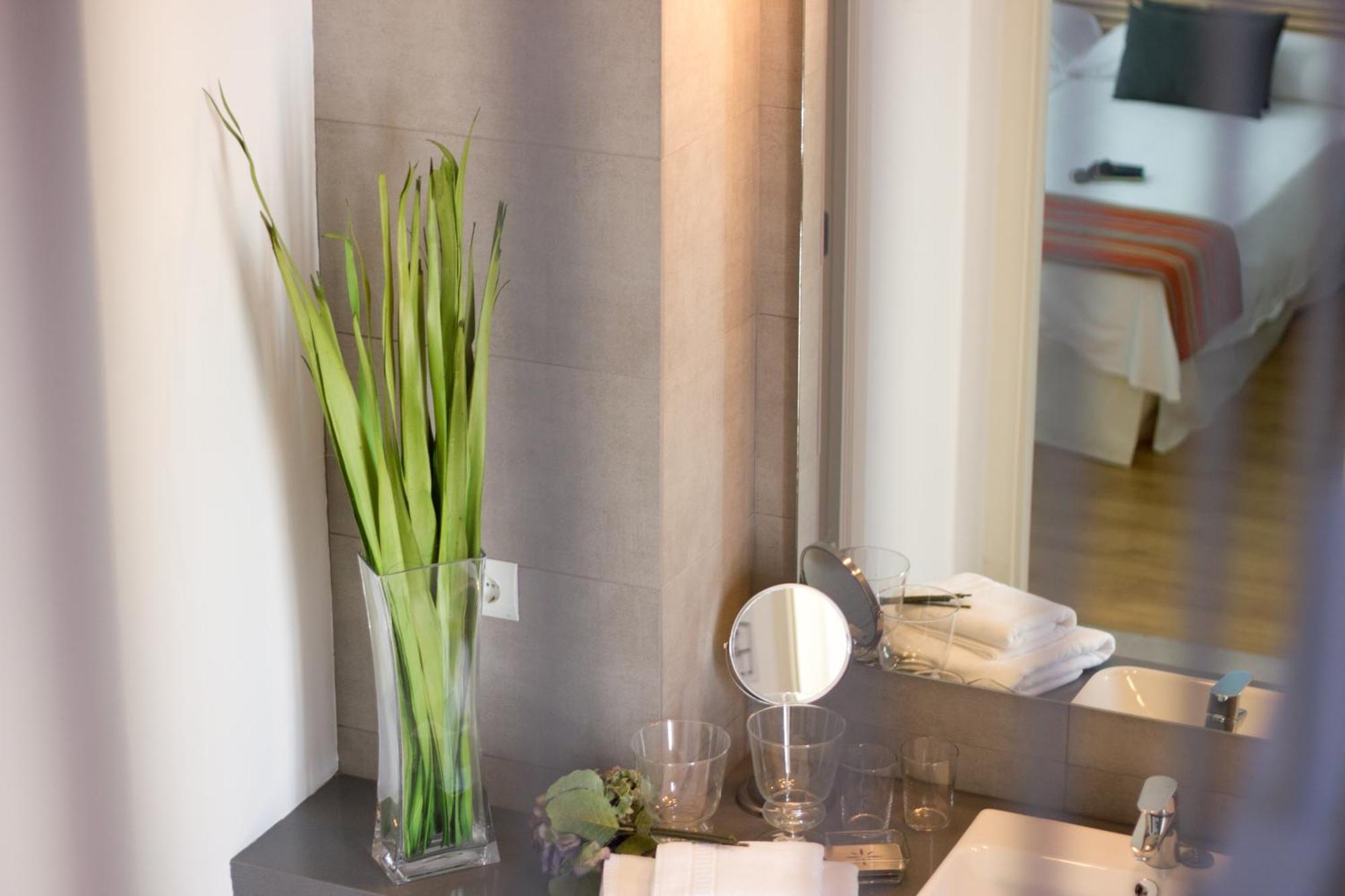 Life Apartments Alberto Lista Севілья Екстер'єр фото