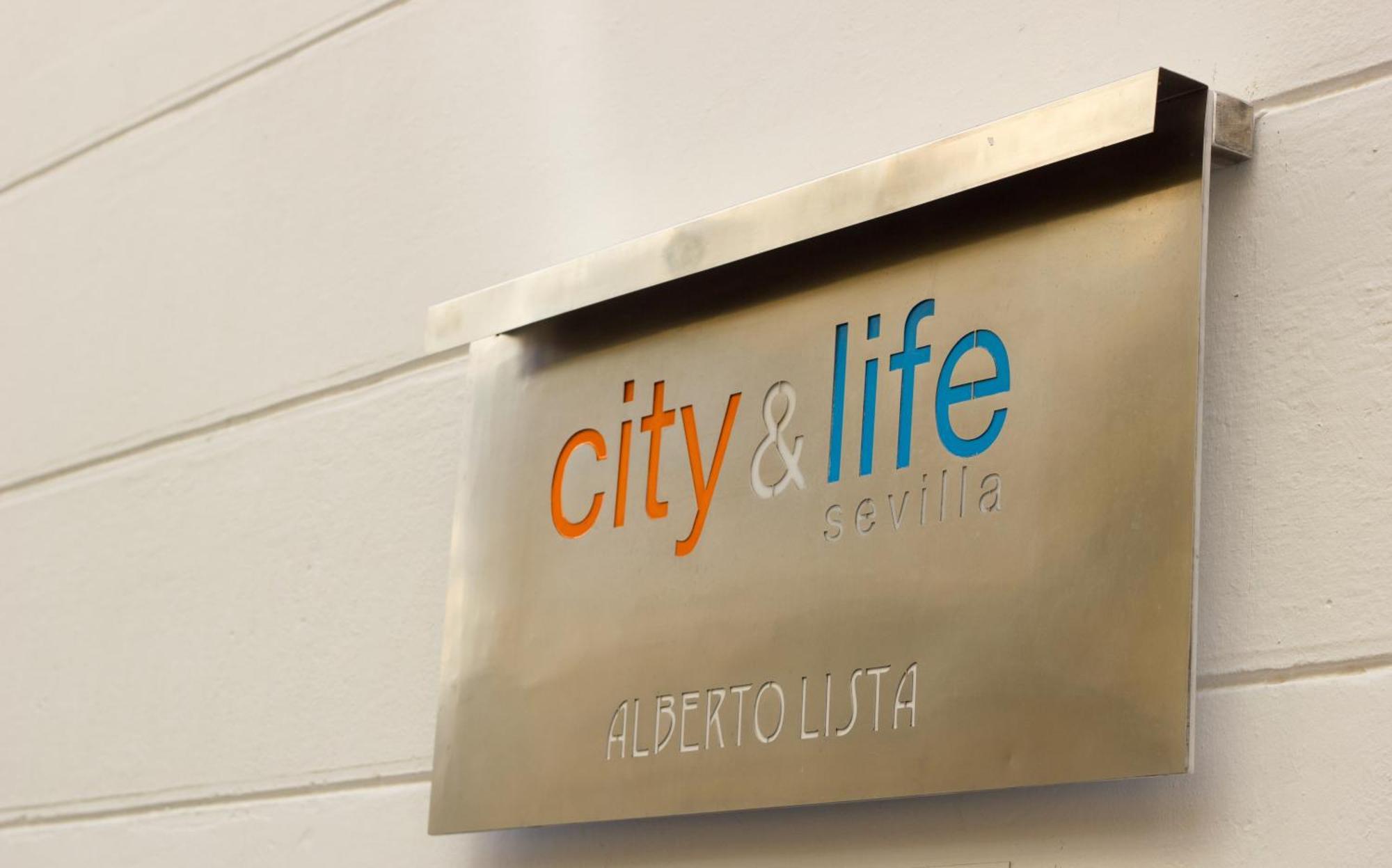 Life Apartments Alberto Lista Севілья Екстер'єр фото