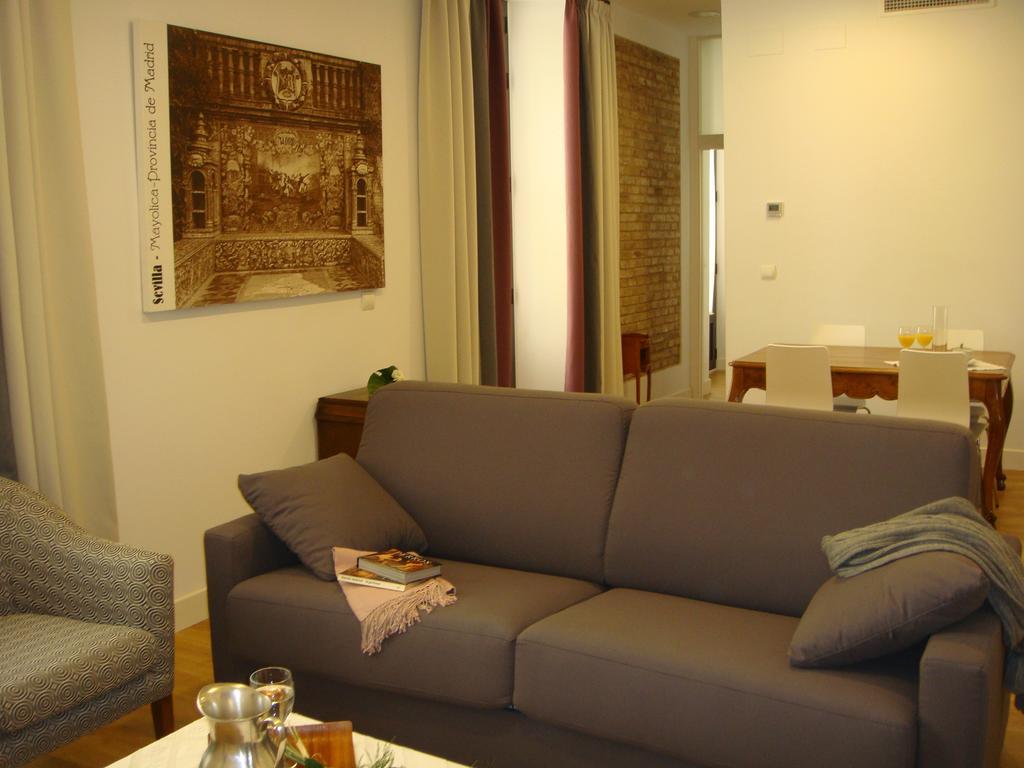 Life Apartments Alberto Lista Севілья Екстер'єр фото